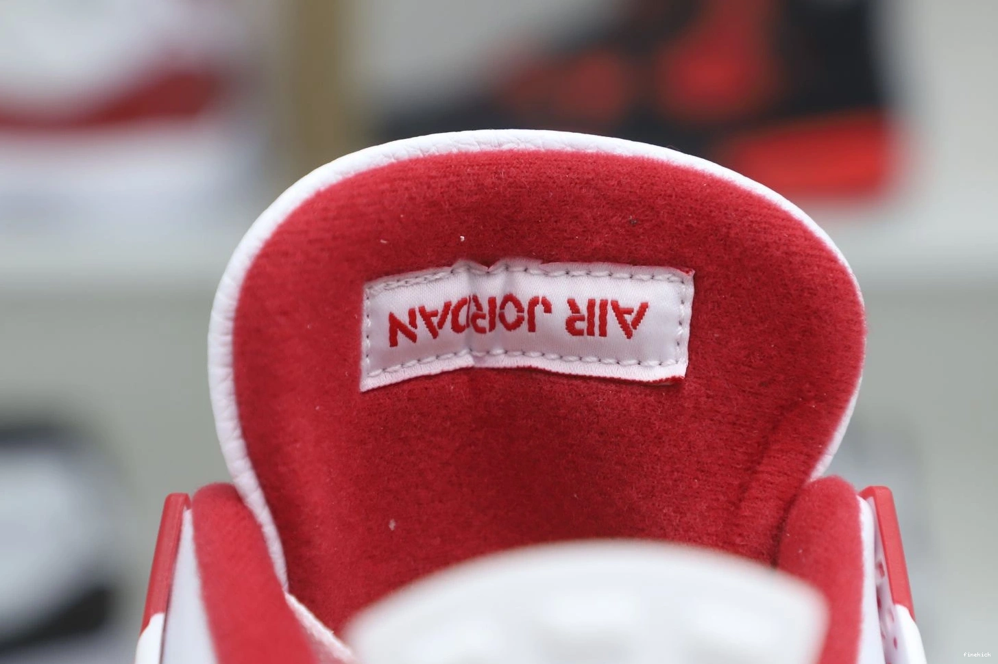 AIR RETRO 89 JORDAN4 ALTERNATE 1011